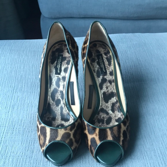 dolce and gabbana leopard print shoes